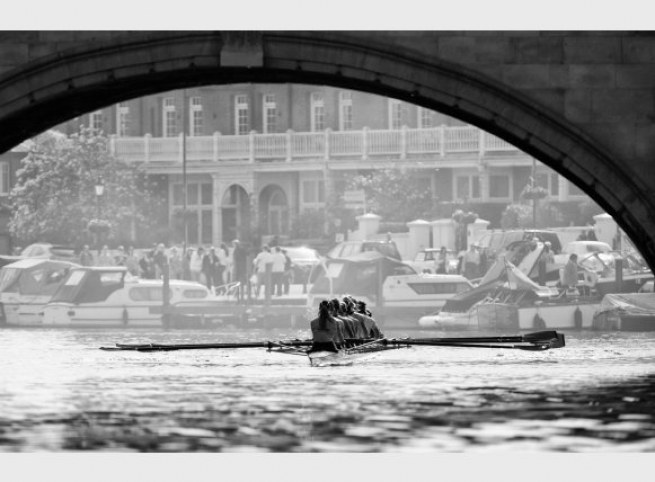 Student Boatrace BW